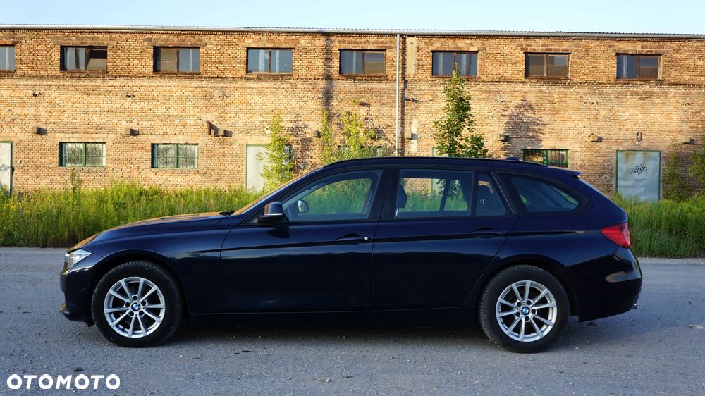 BMW Seria 3 318d Blue Performance Luxury Line - 13