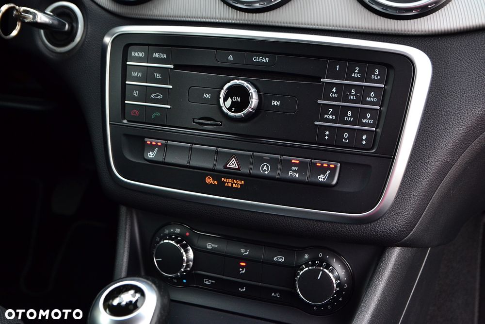 Mercedes-Benz GLA 200 Style - 18