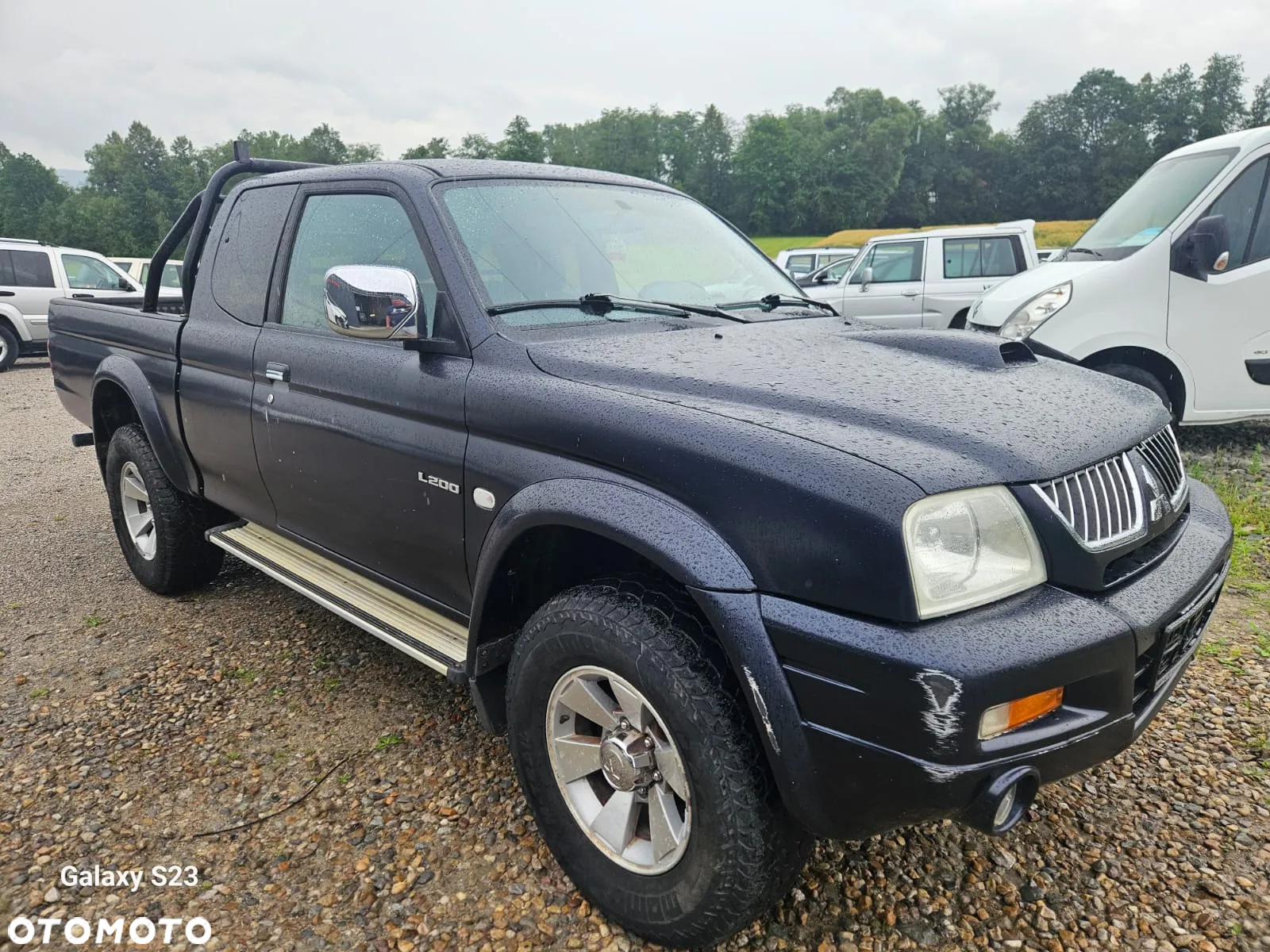Mitsubishi L200 Pick Up 4x4 Intense Club Cab - 3
