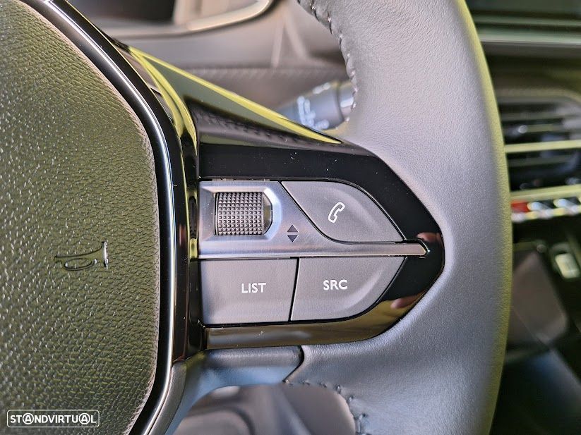 Peugeot 2008 1.2 Hybrid Allure e-DCS6 - 19