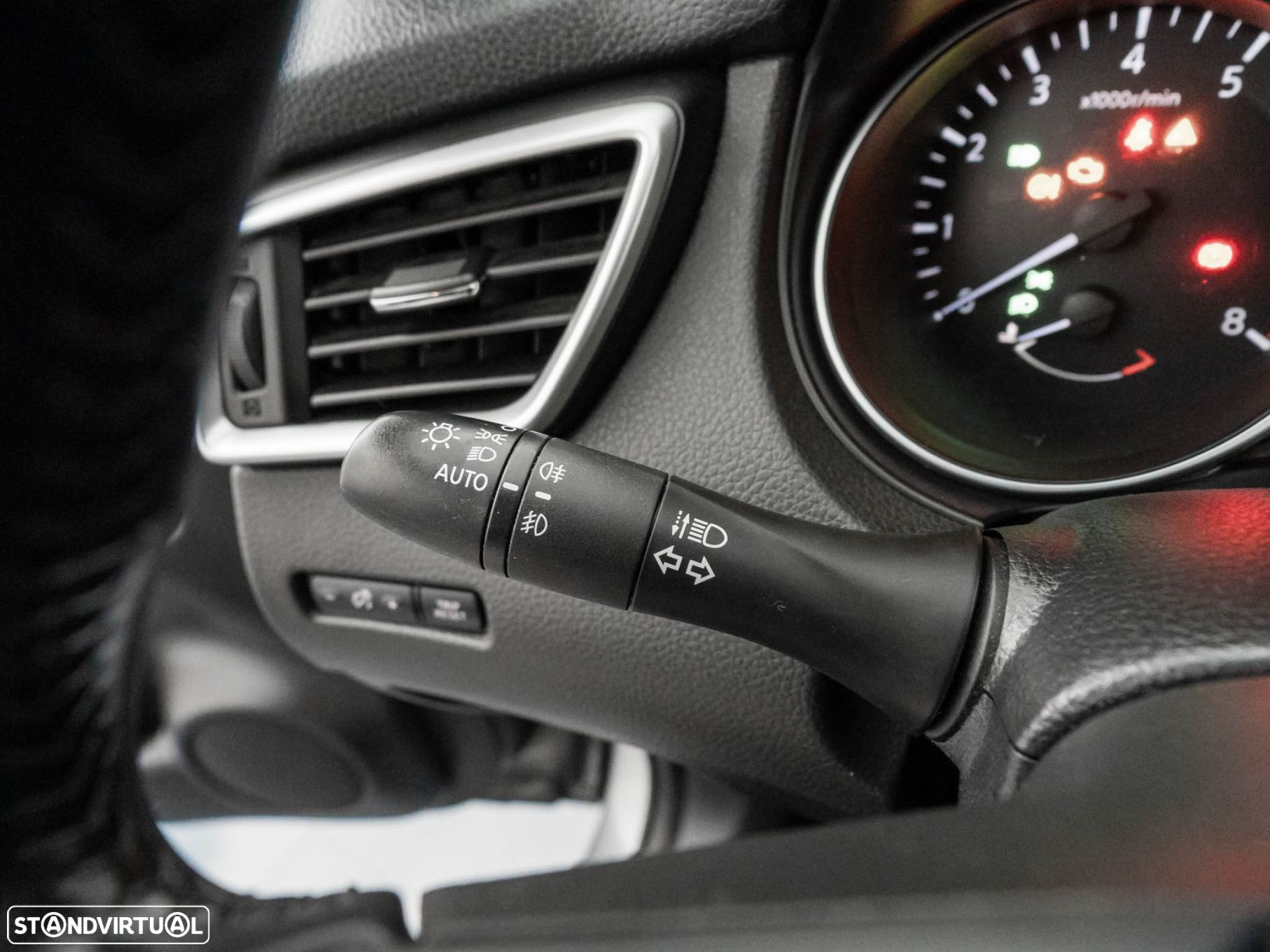Nissan Qashqai 1.3 DIG-T N-Connecta - 20