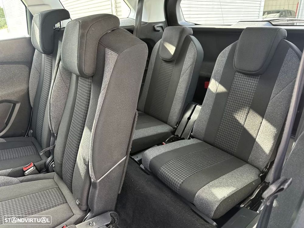 Peugeot 5008 1.2 PureTech Allure Pack - 28