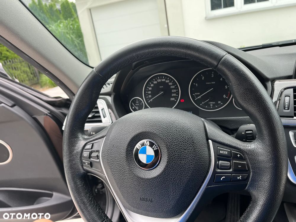 BMW Seria 3 316d Luxury Line - 15