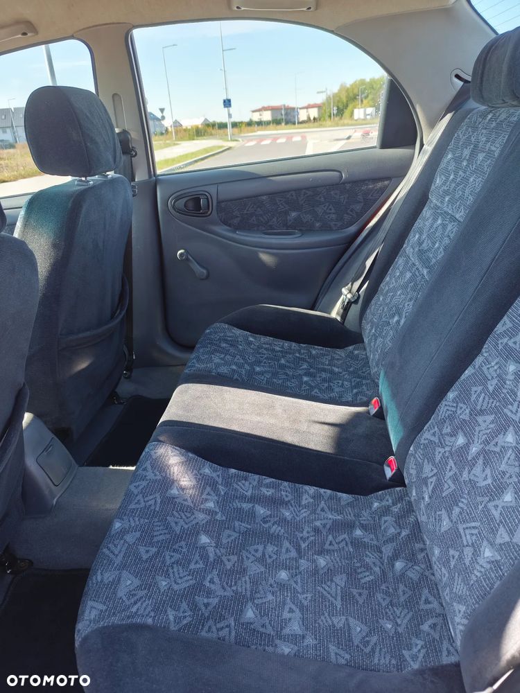 Daewoo Lanos 1.5 SE - 35