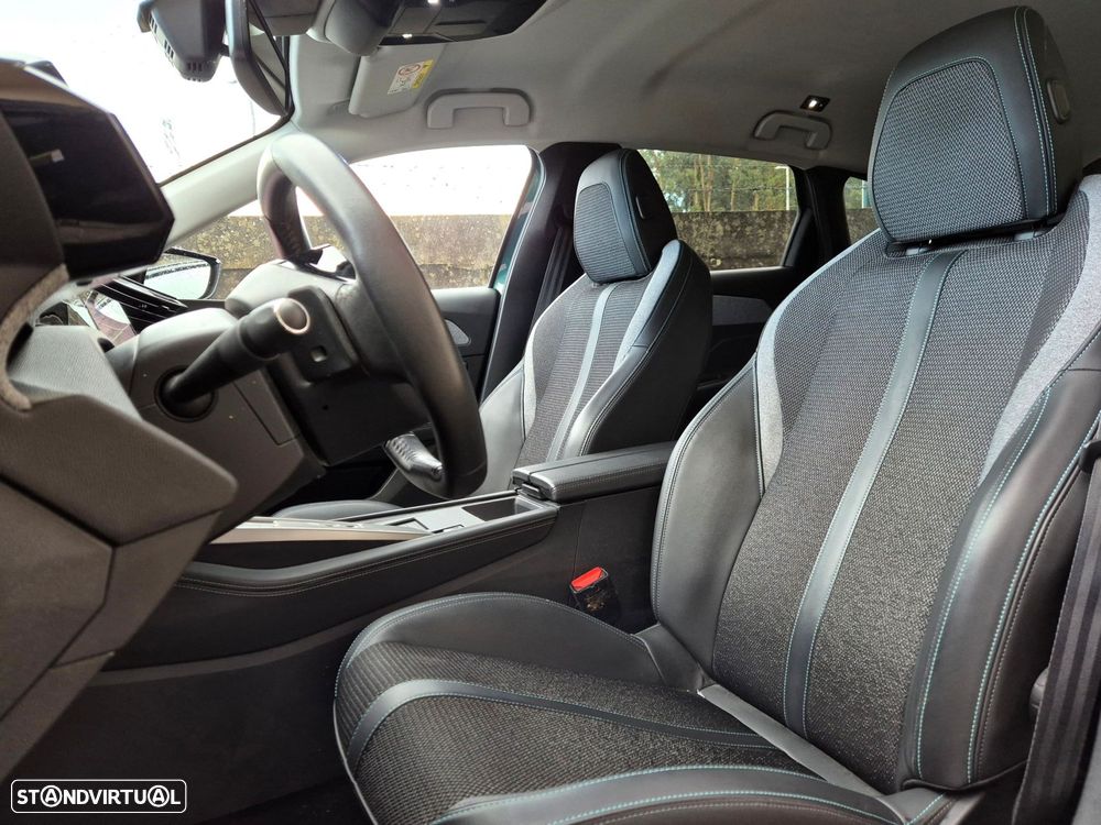 Peugeot 308 SW BlueHDi 130 EAT8 Allure - 14