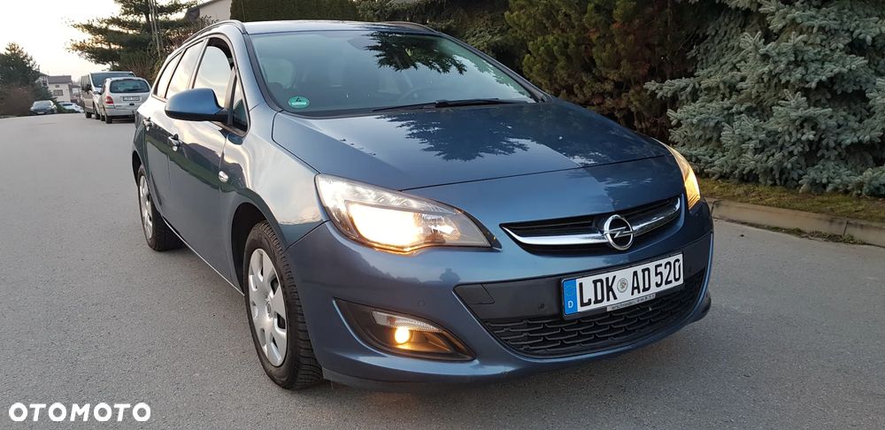 Opel Astra 1.4 Turbo Exklusiv - 8