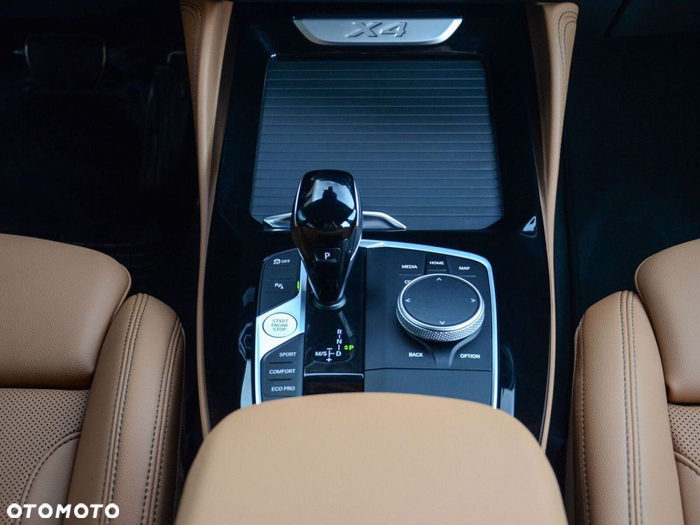 BMW X4 - 38