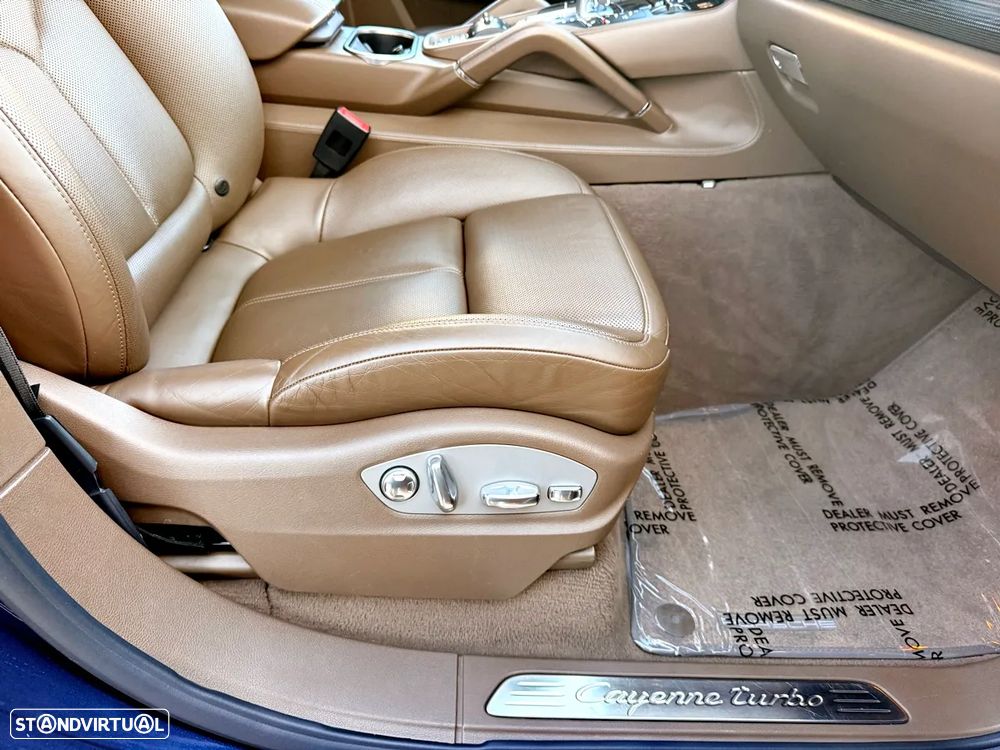 Porsche Cayenne Turbo - 29