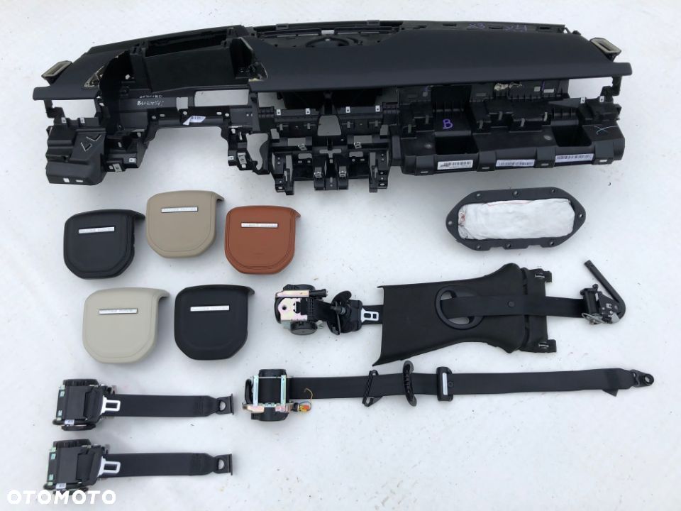 RANGE ROVER VELAR DESKA KONSOLA KOKPIT PULPIT PÓŁKA PARAPET PODUSZKI AIRBAG PASY PAS oryginał OKAZJA - 1
