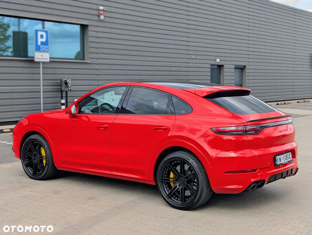 Porsche Cayenne - 2