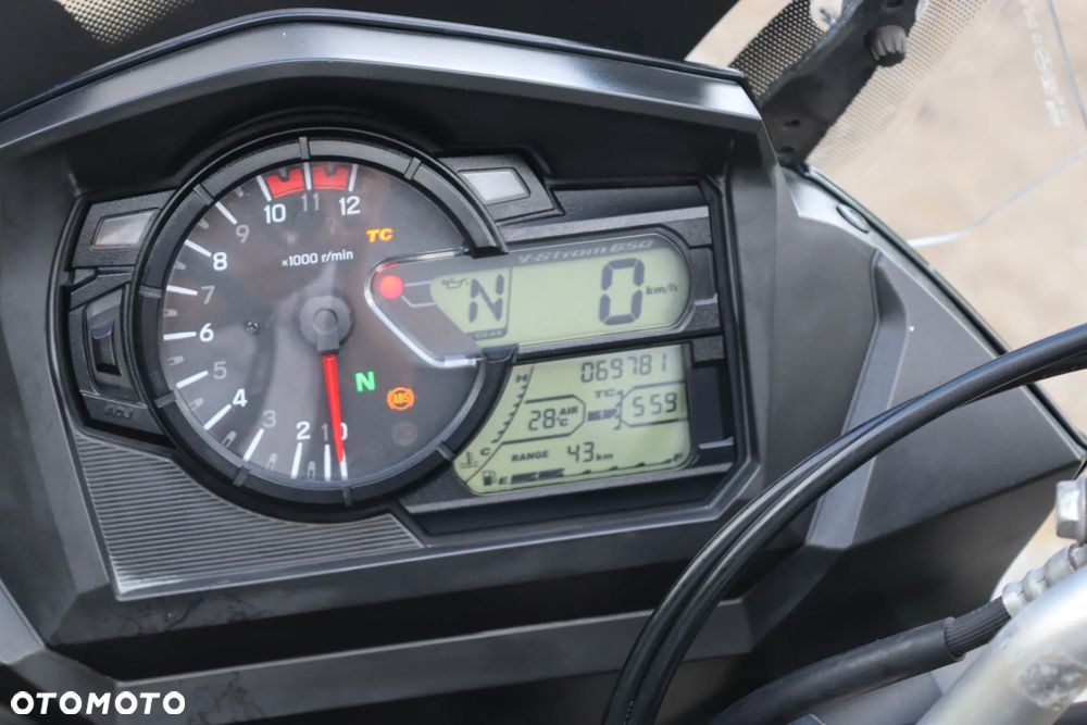 Suzuki V-STROM - 17