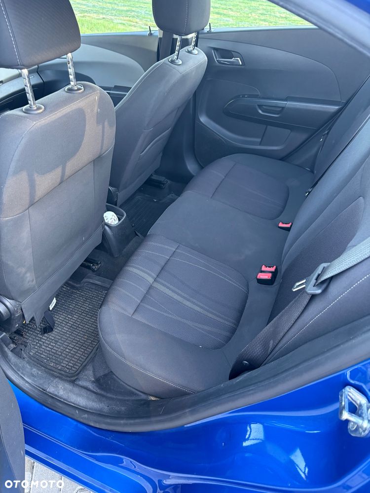 Chevrolet Aveo 1.6 LTZ - 7