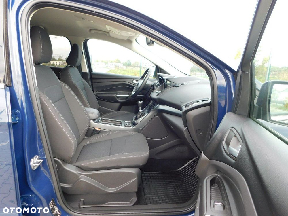 Ford Kuga 2.0 TDCi FWD Titanium - 8