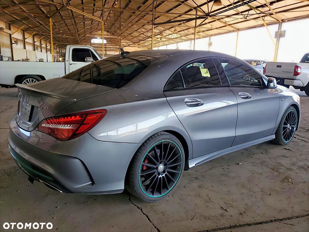 Mercedes-Benz CLA - 4