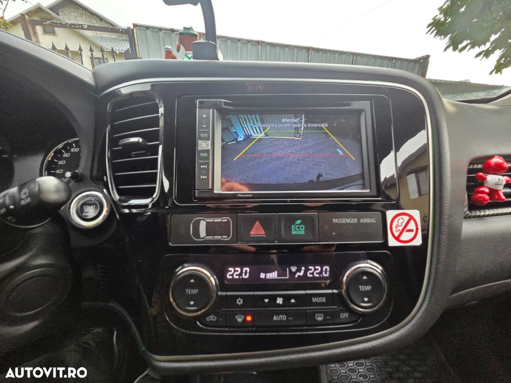 Mitsubishi Outlander - 6