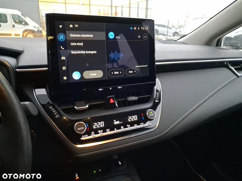 Toyota Corolla 1.8 Hybrid Comfort - 24