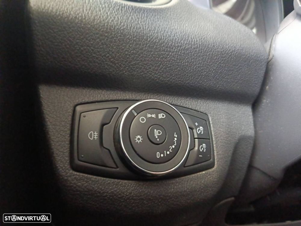 Ford Tourneo Courier 1.0 EcoBoost Ambiente - 23