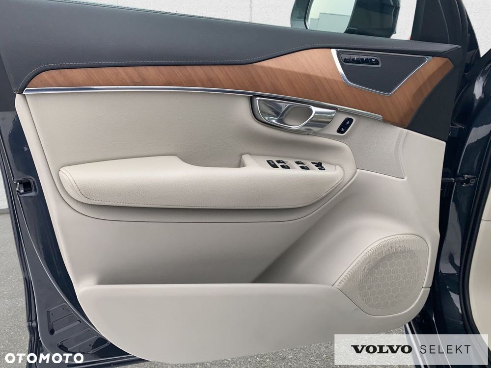 Volvo XC 90 - 11