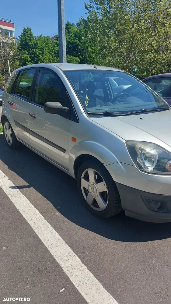 Ford Fiesta 1.4i Comfort - 6