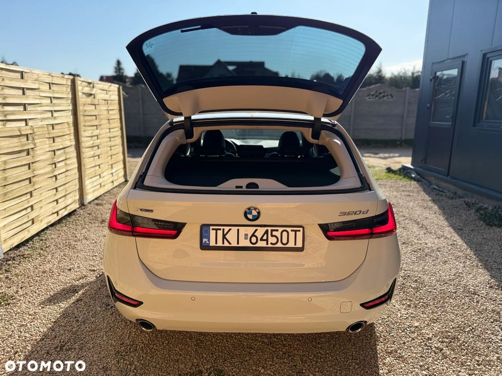 BMW Seria 3 320d xDrive Sport Line Shadow - 11