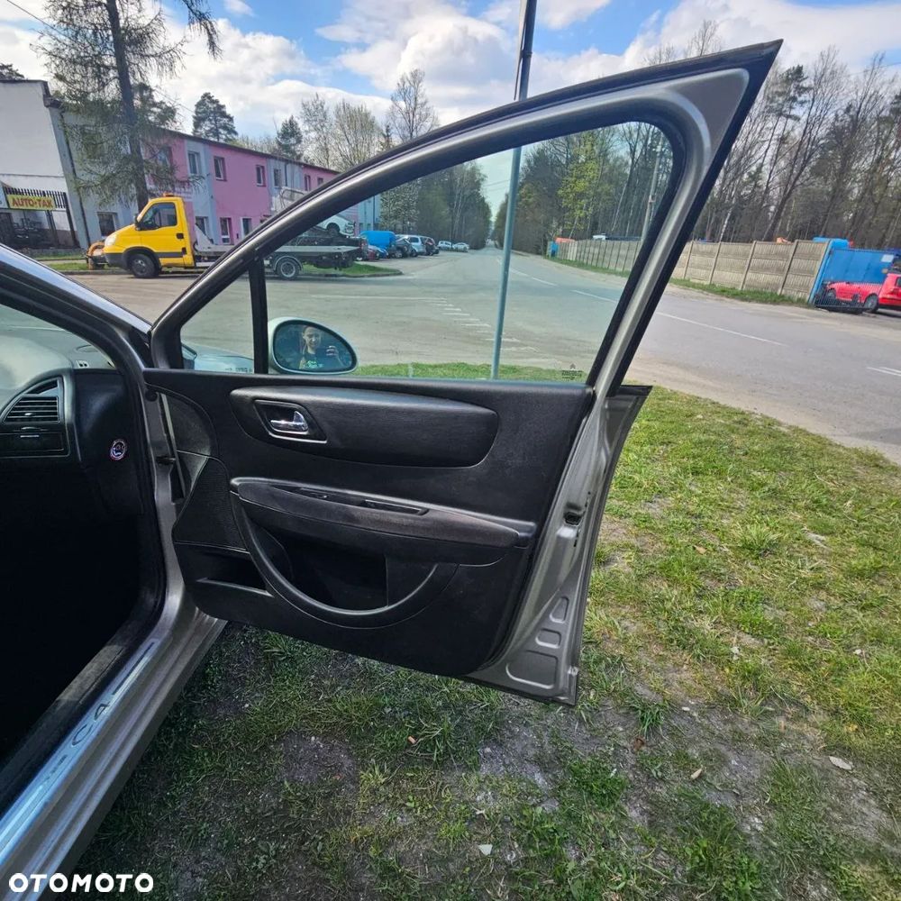 CITROEN, C4 1.6 HDI (2008r) hatchback 1,6 D 80kW / 109 KM (kod lak: ETS) - 8