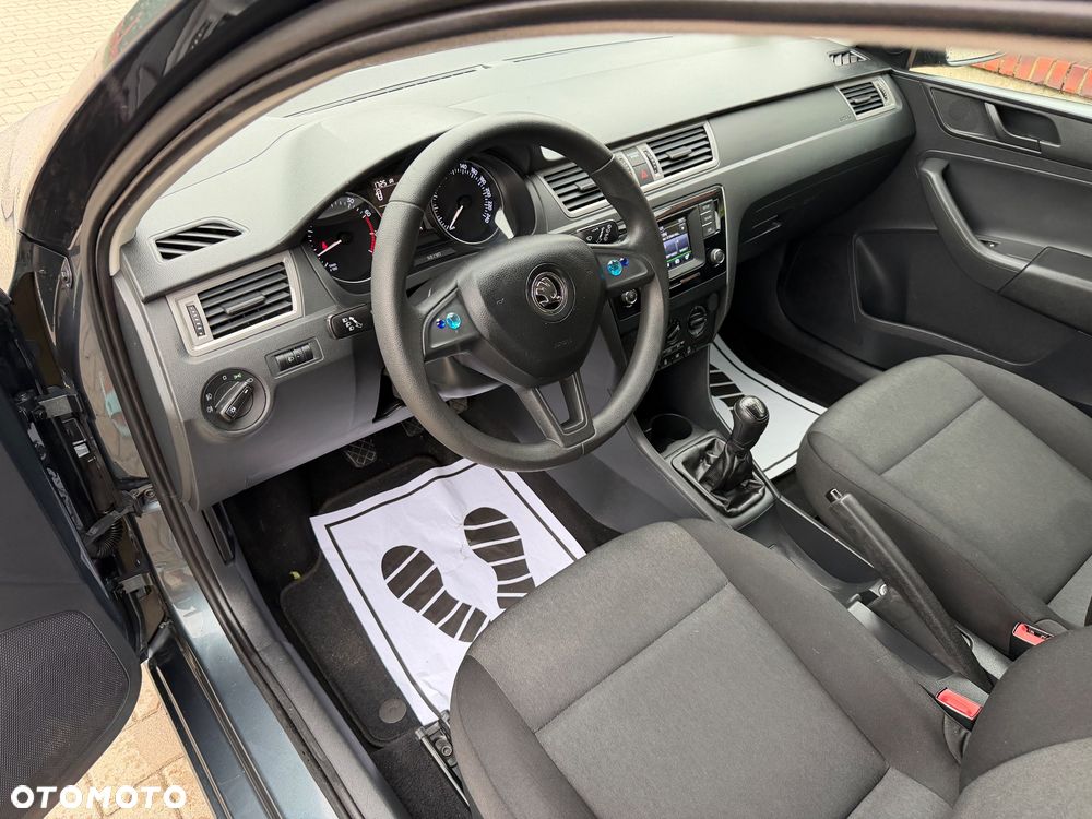 Skoda RAPID 1.2 TSI (Green tec) Emotion Plus - 8