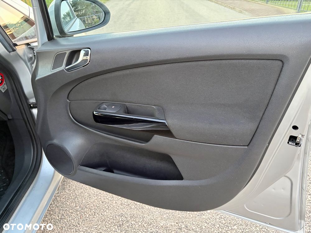 Opel Corsa 1.2 16V Enjoy - 29