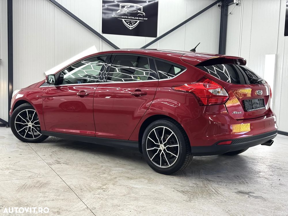 FORD Focus 2012 — imagine 8