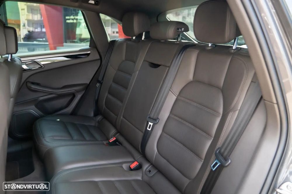 Porsche Macan S - 34