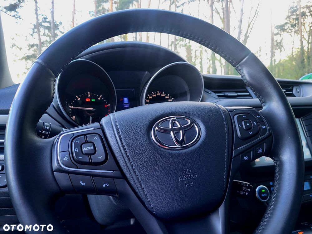 Toyota Avensis Touring Sports 2.0 D-4D Team Deutschland - 8