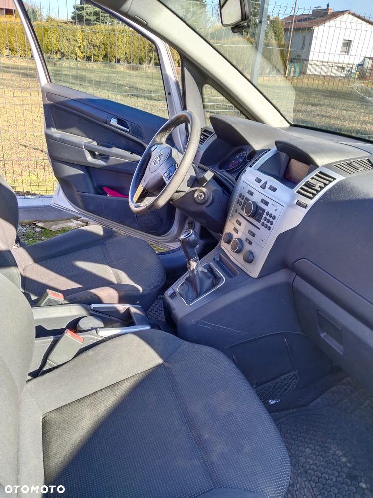 Opel Zafira 1.8 Enjoy - 6