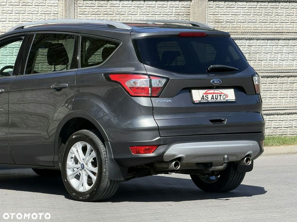 Ford Kuga - 36