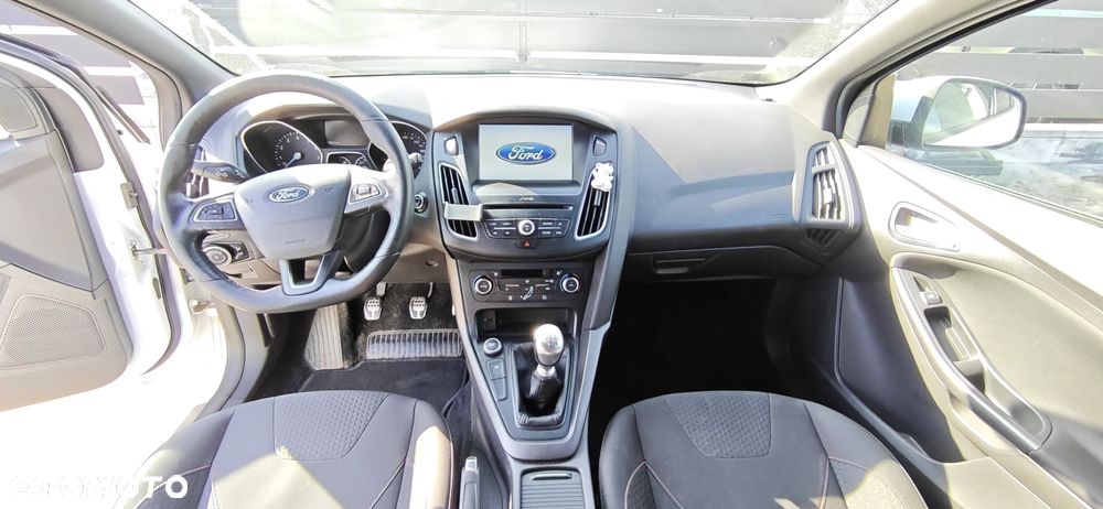 Ford Focus 1.0 EcoBoost ST-Line ASS - 9