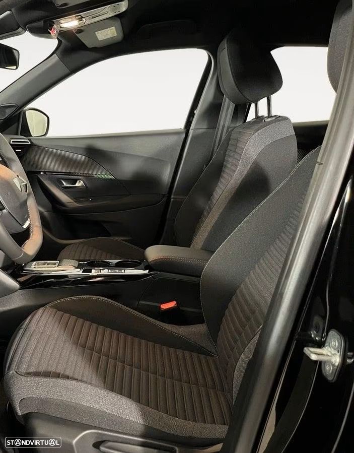 Peugeot 2008 1.5 BlueHDi Active EAT8 - 5