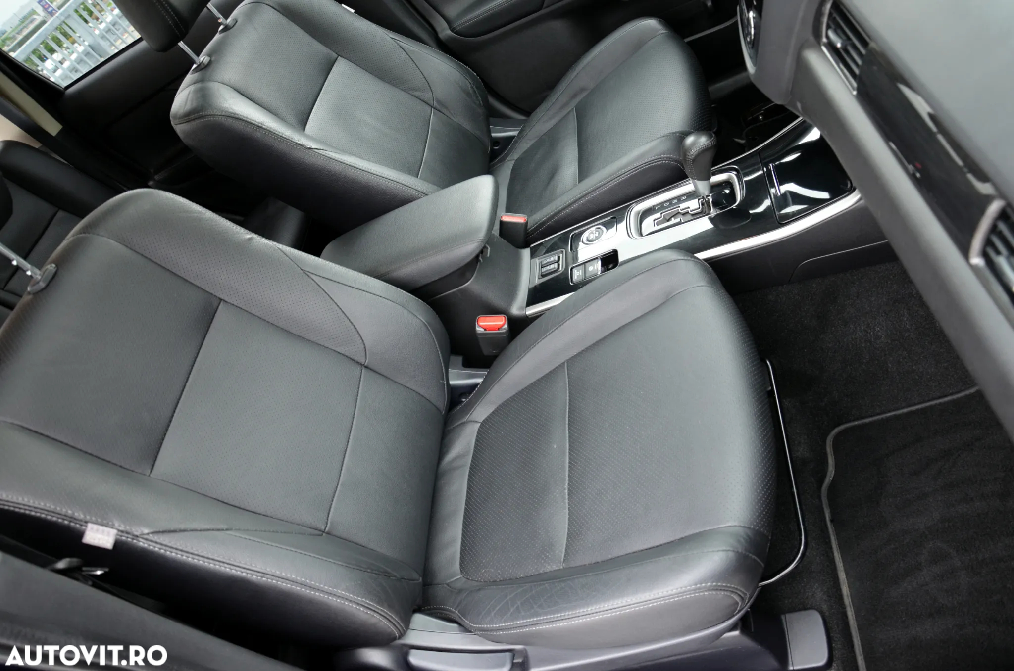 Mitsubishi Outlander 2.2 DI-D 4WD Automatik Diamant Edition+ - 15
