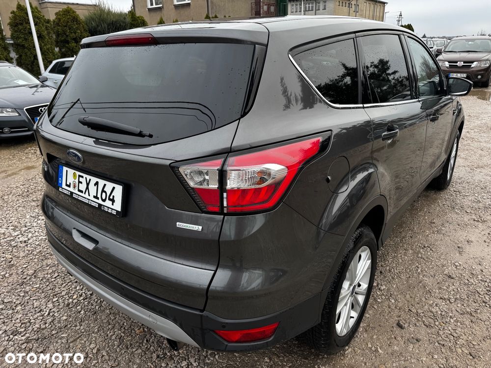 Ford Kuga 1.5 EcoBoost 2x4 Titanium - 11