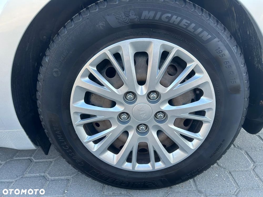 Kia Ceed 1.4 CRDi M - 11