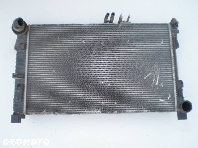 Mercedes W203 Chlodnica wody woda - 1