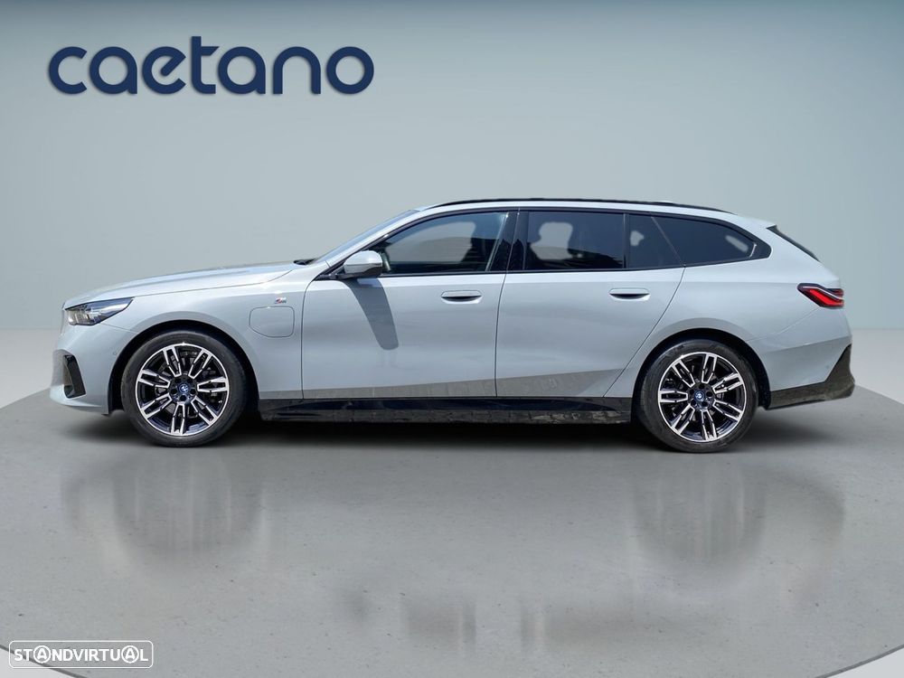 BMW 530 e Pack Desportivo M — fotografia 28