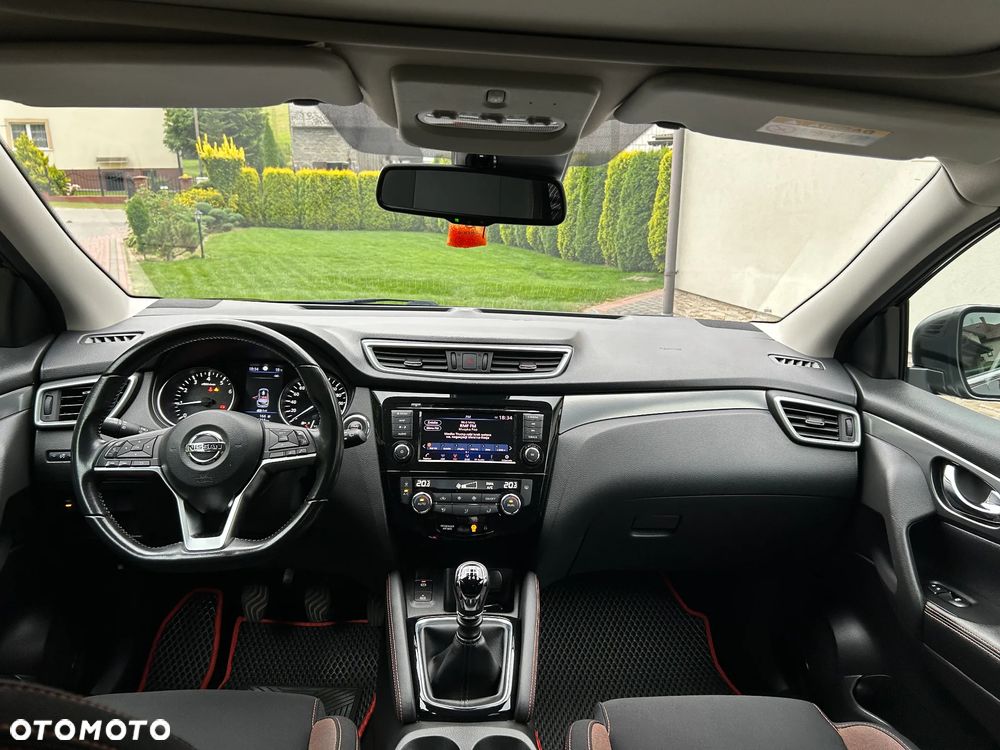 Nissan Qashqai 1.3 DIG-T N-Connecta - 25