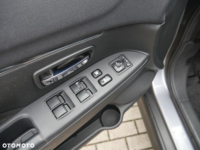 Mitsubishi ASX 1.6 ClearTec 2WD Edition 100+ - 23