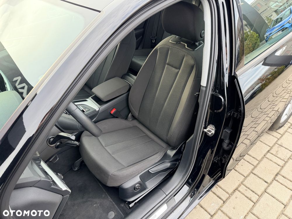 Audi A4 Limousine 35 TFSI S tronic - 9