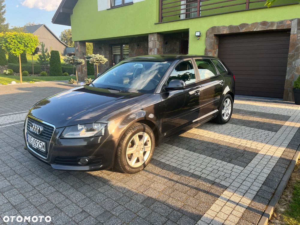 Audi A3 Sportback 1.6 TDI DPF Ambiente - 35