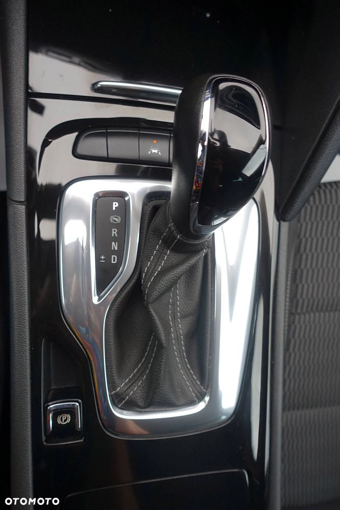 Opel Insignia 2.0 Automatik Business Innovation - 26