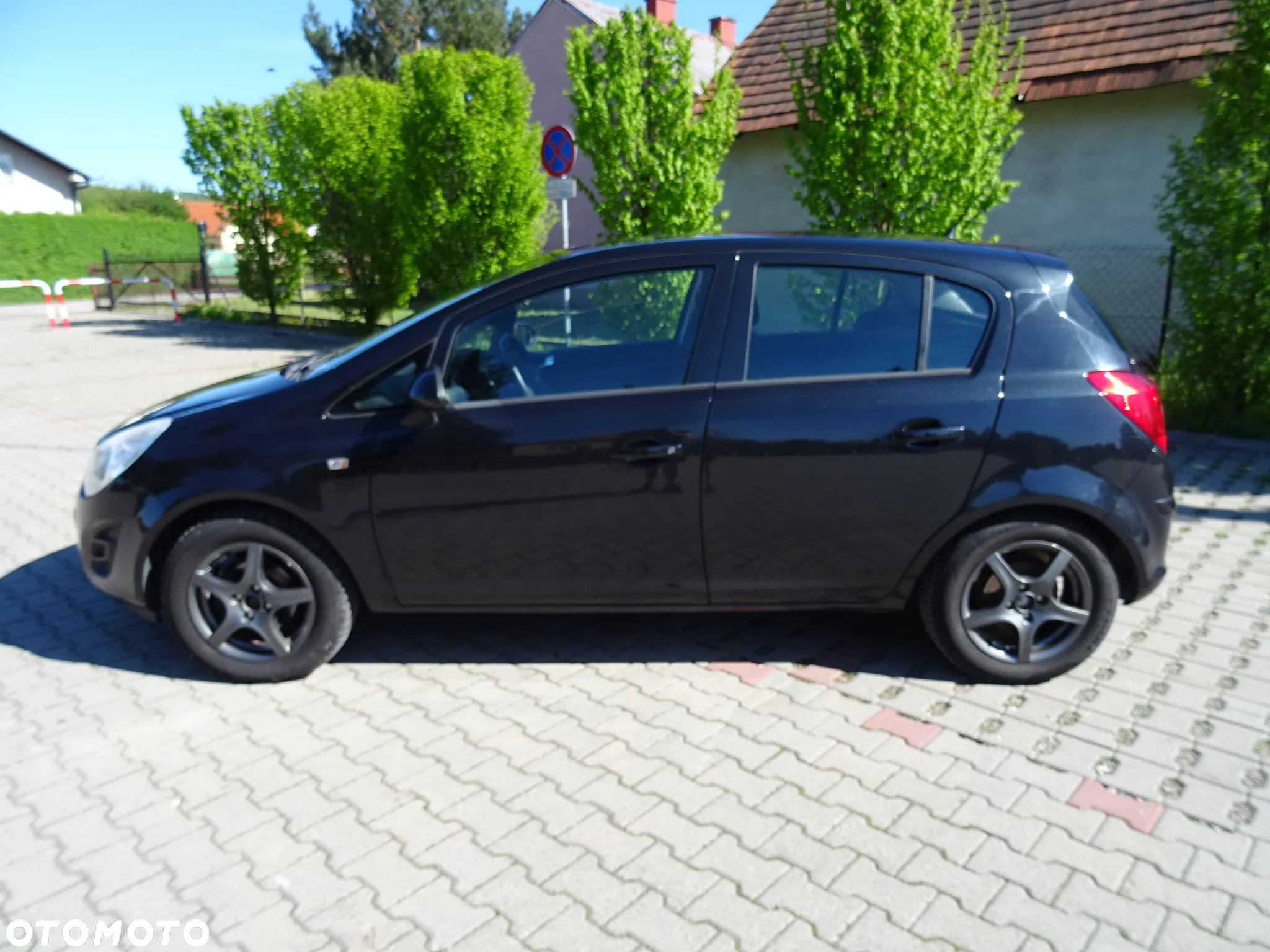 Opel Corsa 1.4 16V Satellite - 3