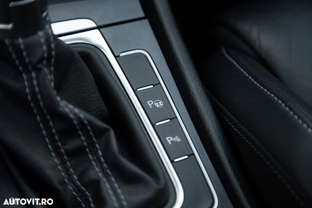 Volkswagen Golf - 15