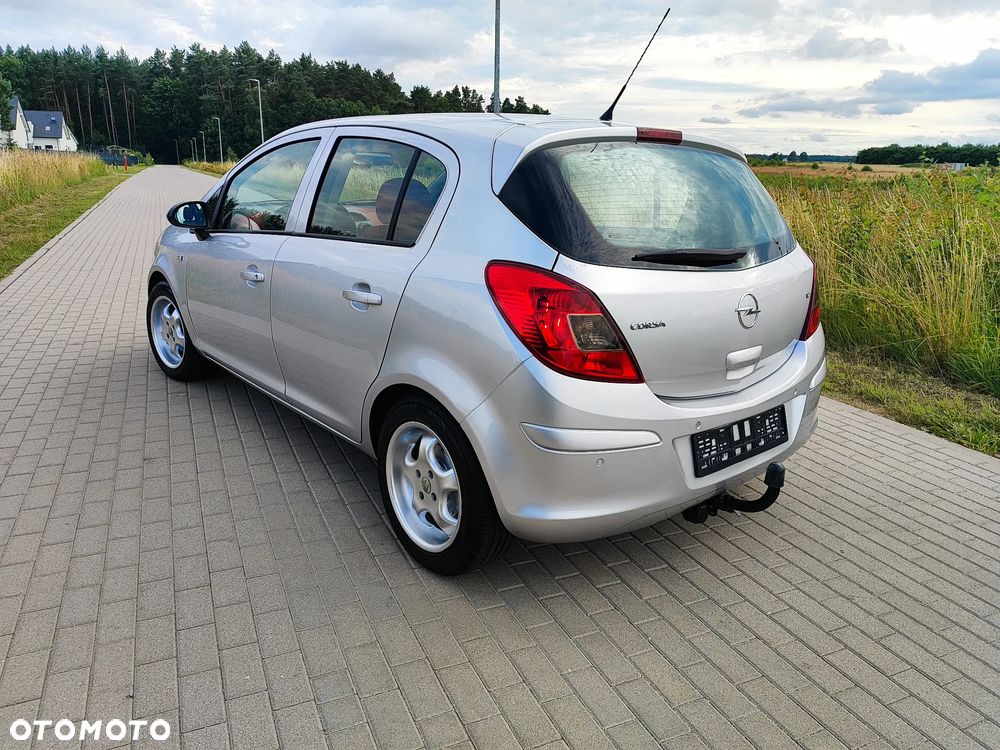 Opel Corsa 1.2 16V Essentia EasyTronic - 3
