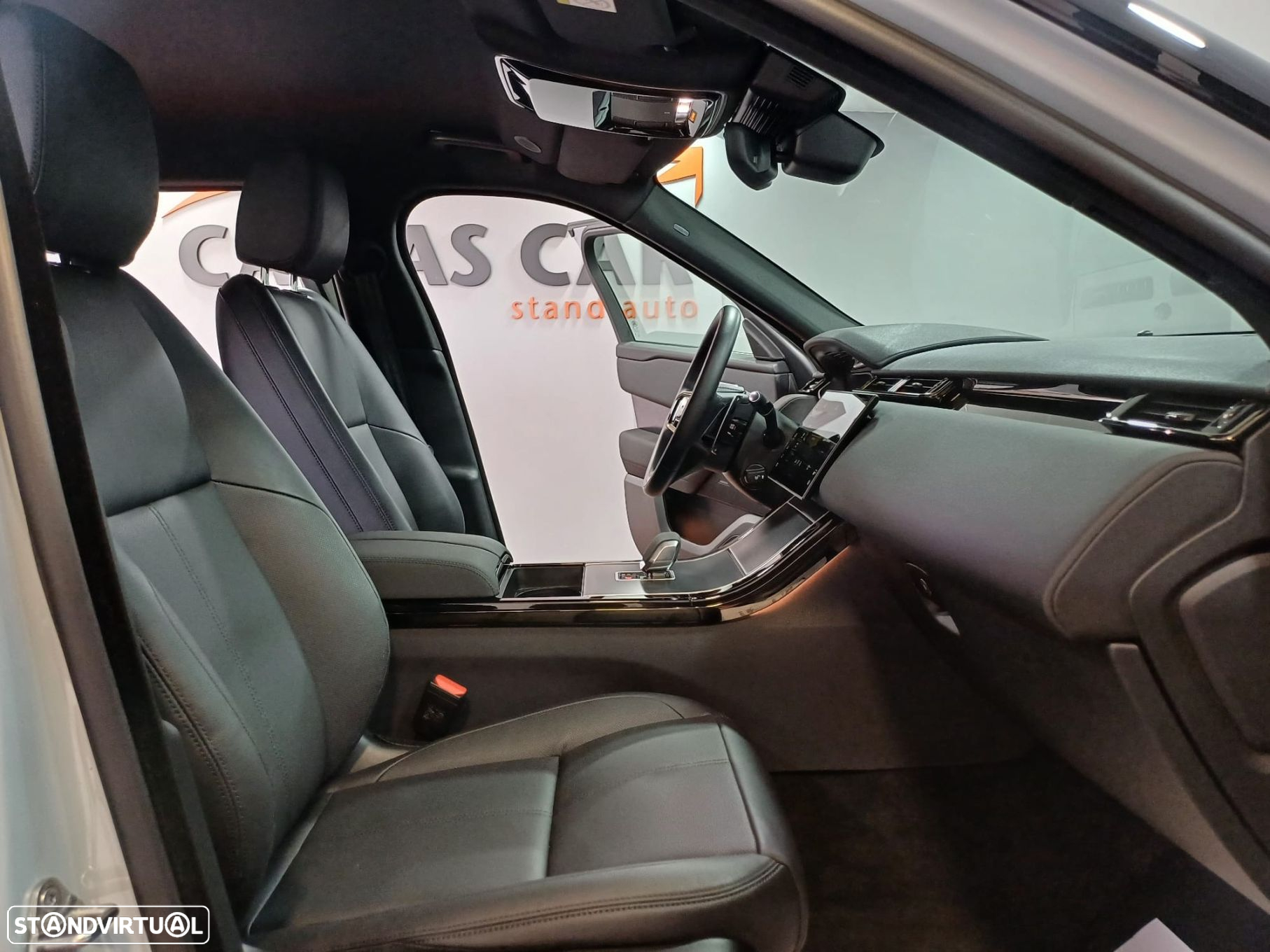 Land Rover Range Rover Velar 2.0 D200 AWD Dynamic SE - 12