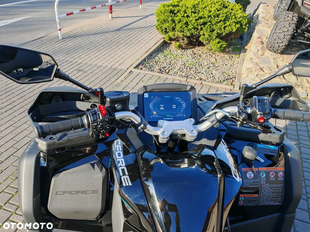 CFMoto CForce - 9