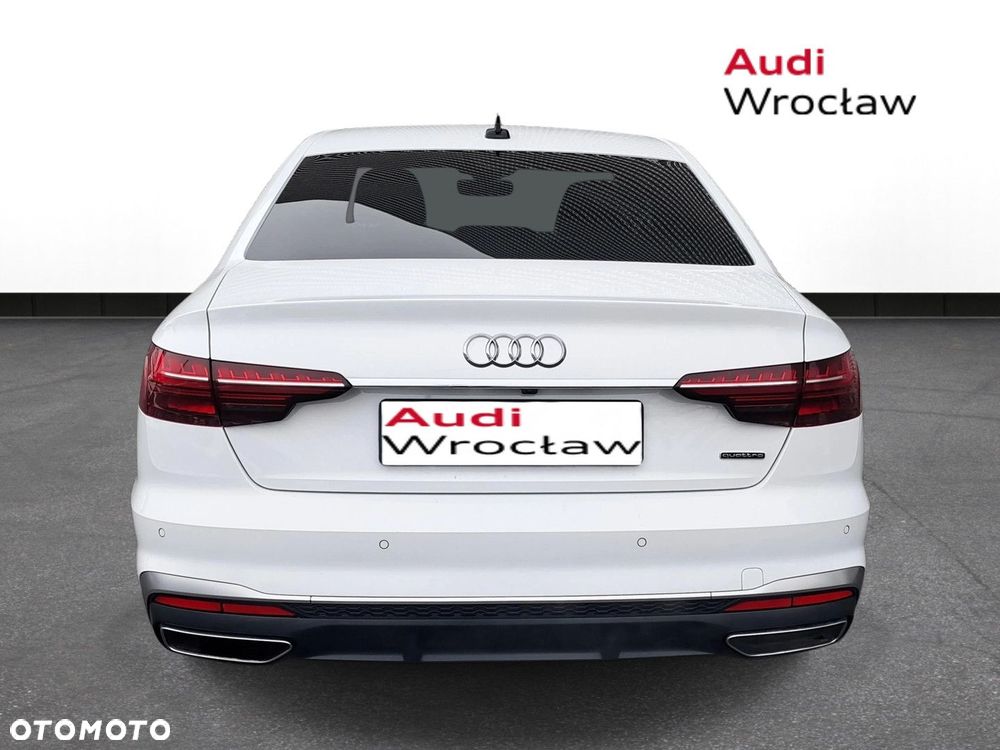 Audi A4 Limousine - 9